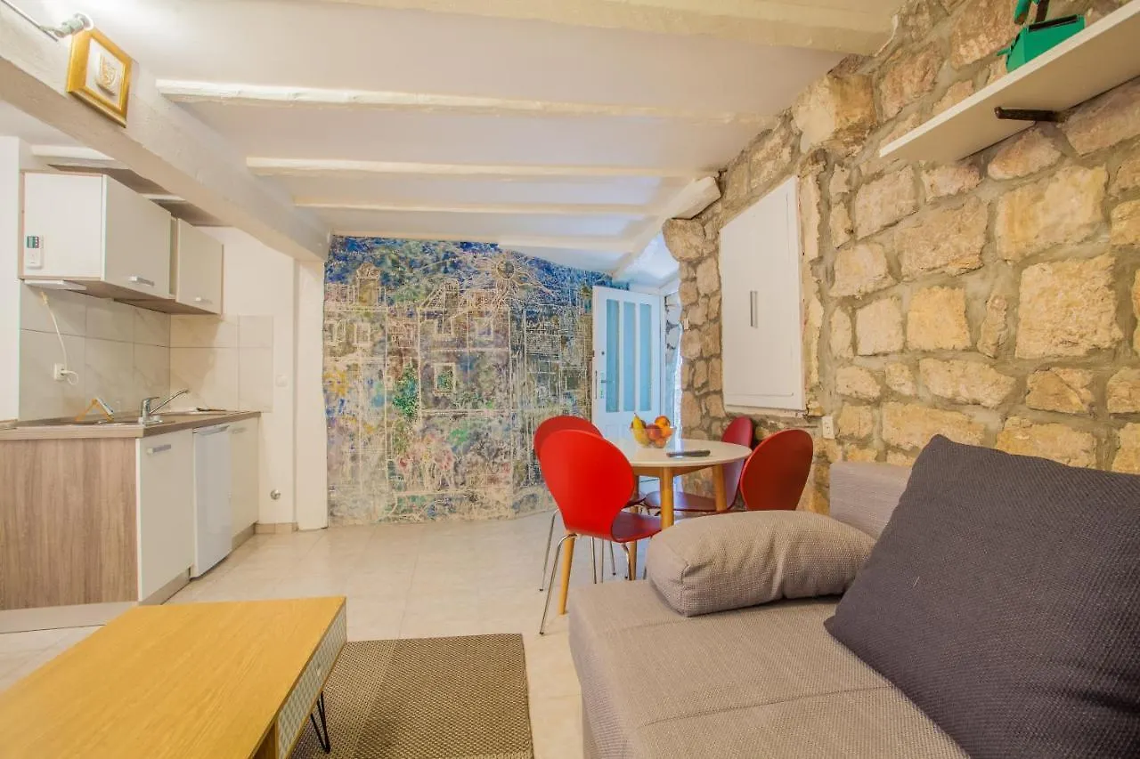 Honey Art Apartment Cres