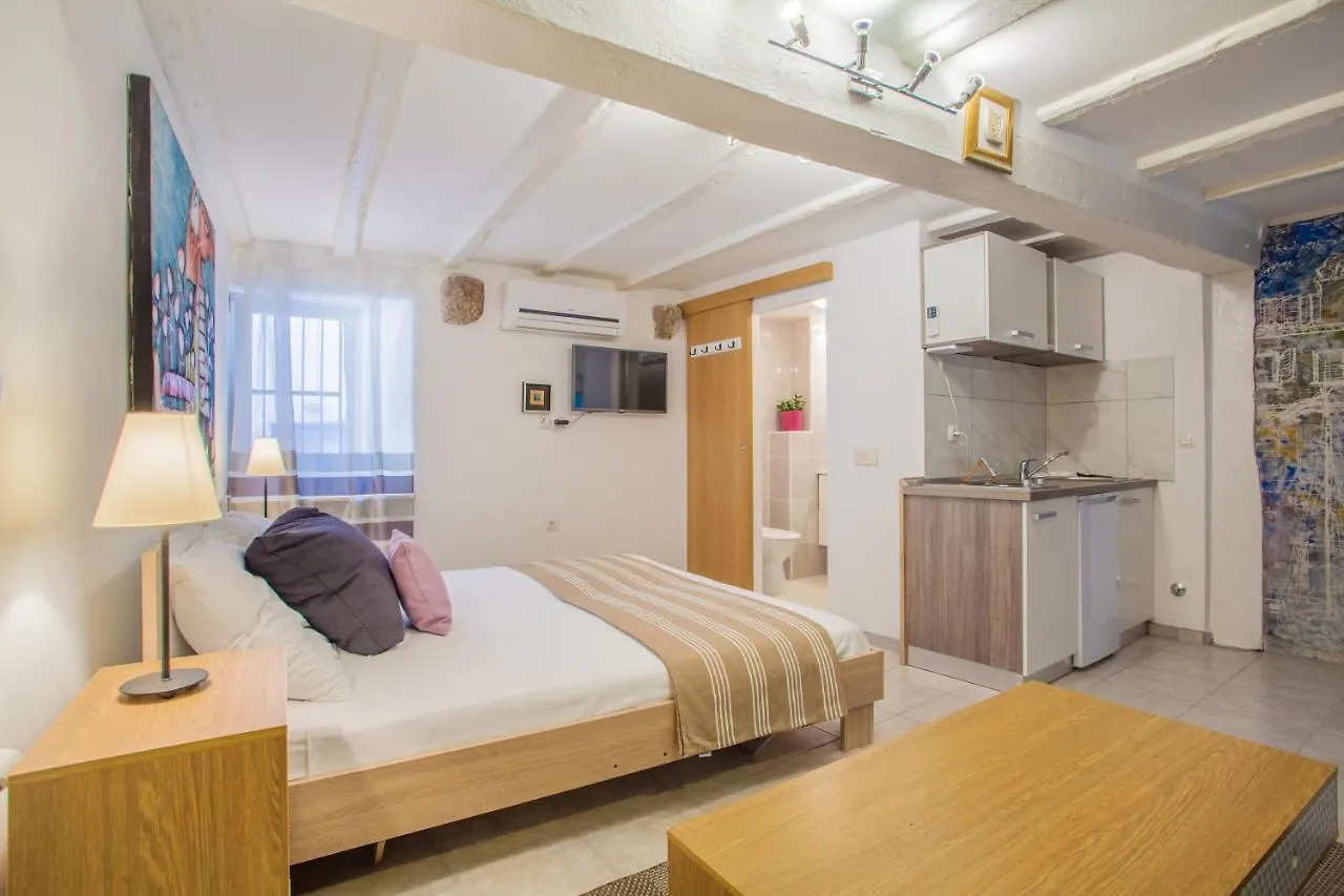 Honey Art Apartment Cres Kroatien